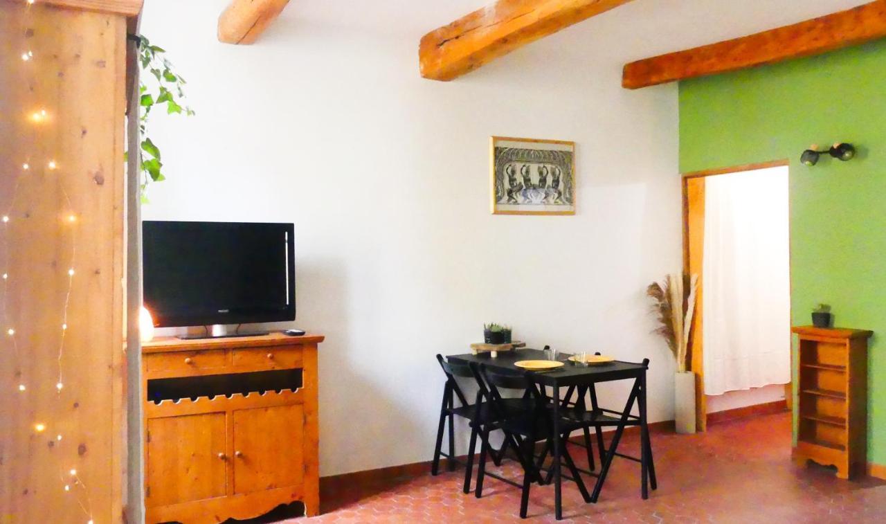 Studio Lironsd'Elle - Coeur Du Village Gréoux-les-Bains Dış mekan fotoğraf